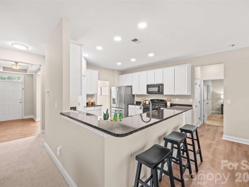 7917 Sardis Creek Lane, Charlotte, NC 28270.  MLS# CAR4423138, YatesRealty ID 58446. 