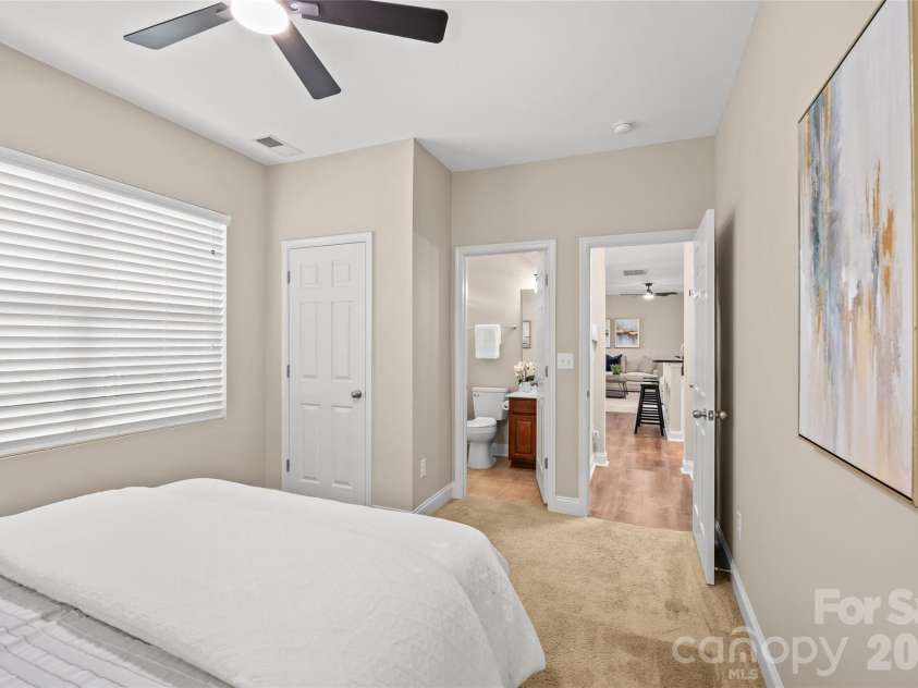 7917 Sardis Creek Lane, Charlotte, NC 28270.  MLS# CAR4423138, YatesRealty ID 58446. 