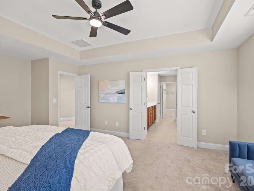 7917 Sardis Creek Lane, Charlotte, NC 28270.  MLS# CAR4423138, YatesRealty ID 58446. 