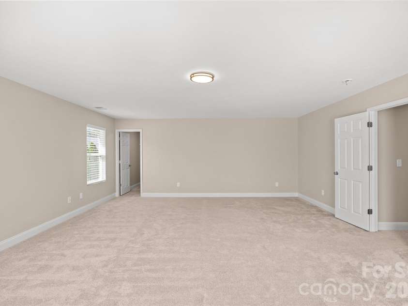 7917 Sardis Creek Lane, Charlotte, NC 28270.  MLS# CAR4423138, YatesRealty ID 58446. 