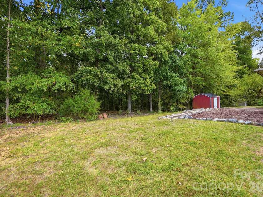 236 Forest Pond Road, Kannapolis, NC 28083.  MLS# CAR4432788, YatesRealty ID 58447. Backyard