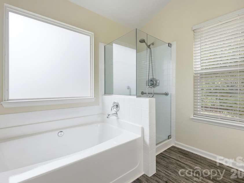 236 Forest Pond Road, Kannapolis, NC 28083.  MLS# CAR4432788, YatesRealty ID 58447. Primary Bathroom