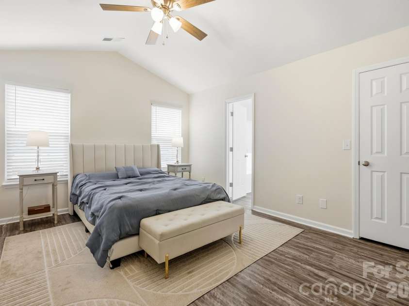 236 Forest Pond Road, Kannapolis, NC 28083.  MLS# CAR4432788, YatesRealty ID 58447. Primary Bedroom