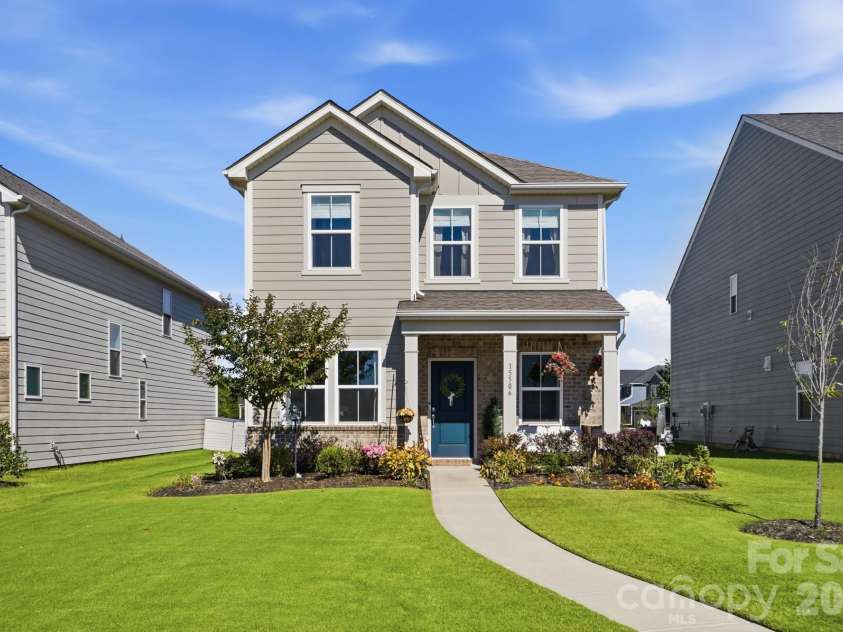 15506 Parkside Crossing Drive, Charlotte, NC 28278.  MLS# CAR4432312, YatesRealty ID 58449. 