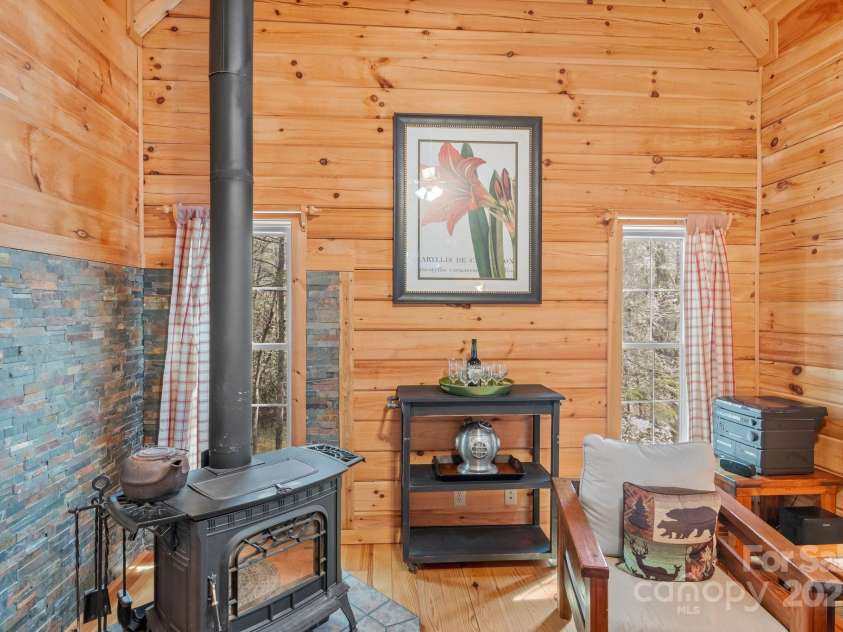 787 Shumont Road, Black Mountain, NC 28711.  MLS# CAR4239152, YatesRealty ID 5845. 