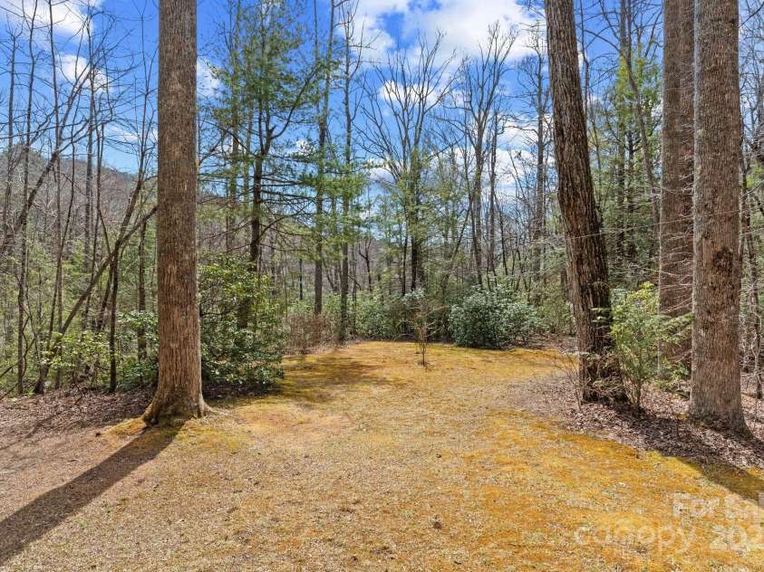 787 Shumont Road, Black Mountain, NC 28711.  MLS# CAR4239152, YatesRealty ID 5845. 