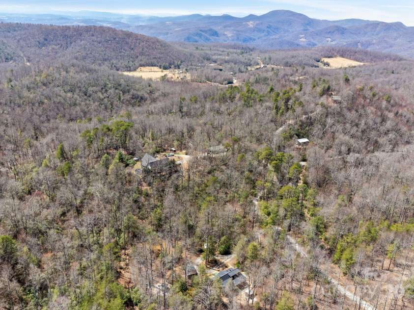787 Shumont Road, Black Mountain, NC 28711.  MLS# CAR4239152, YatesRealty ID 5845. 
