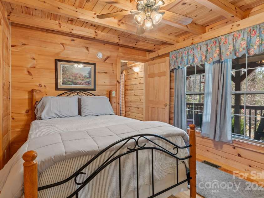 787 Shumont Road, Black Mountain, NC 28711.  MLS# CAR4239152, YatesRealty ID 5845. Guest bedroom