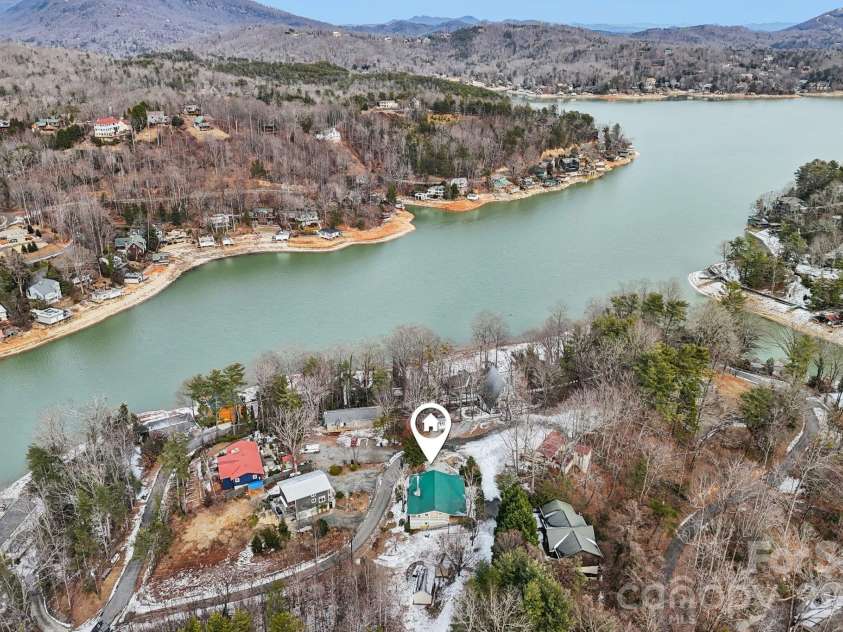 130 Sherwood Drive, Lake Lure, NC 28746.  MLS# CAR4437633, YatesRealty ID 58459. 