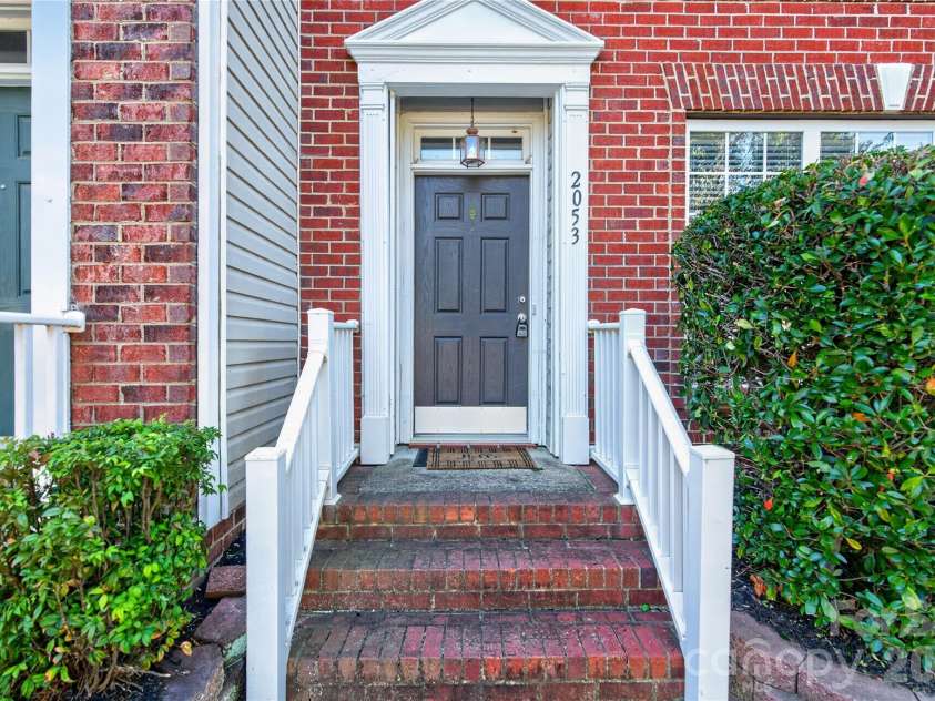 2053 Cambridge Beltway Drive, Charlotte, NC 28273.  MLS# CAR4437643, YatesRealty ID 58463. 