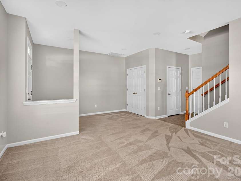 2053 Cambridge Beltway Drive, Charlotte, NC 28273.  MLS# CAR4437643, YatesRealty ID 58463. 