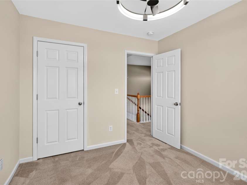 2053 Cambridge Beltway Drive, Charlotte, NC 28273.  MLS# CAR4437643, YatesRealty ID 58463. 