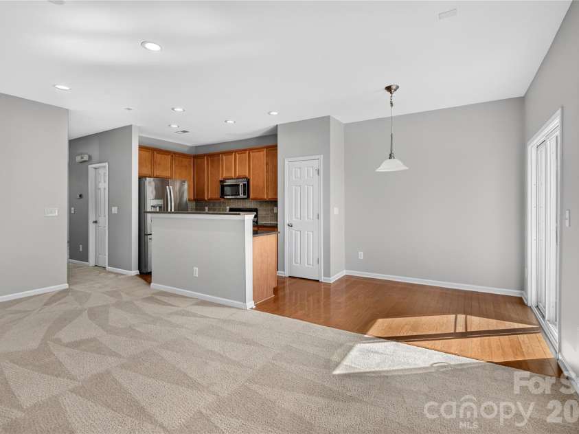 2053 Cambridge Beltway Drive, Charlotte, NC 28273.  MLS# CAR4437643, YatesRealty ID 58463. 