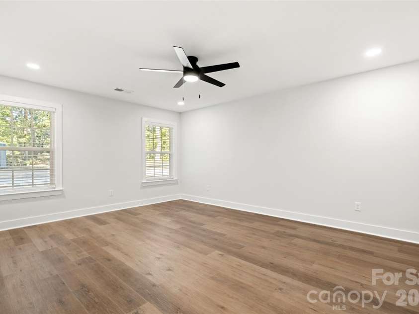 1922 Fender Lane, Lancaster, SC 29720.  MLS# CAR4436181, YatesRealty ID 58465. 