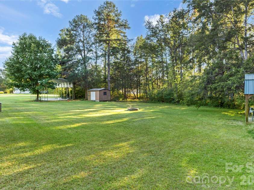 1875 Davis Circle, Clover, SC 29710.  MLS# CAR4430954, YatesRealty ID 58473. 