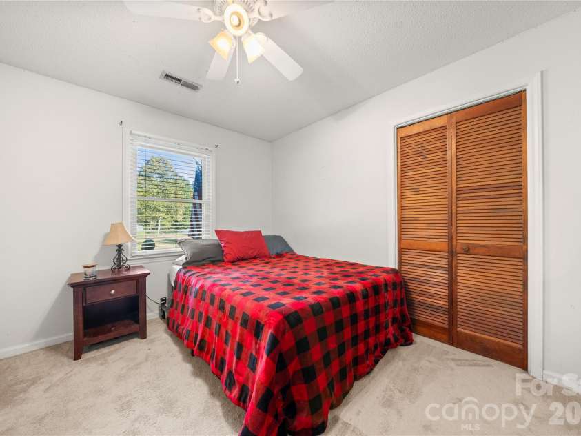 1875 Davis Circle, Clover, SC 29710.  MLS# CAR4430954, YatesRealty ID 58473. 