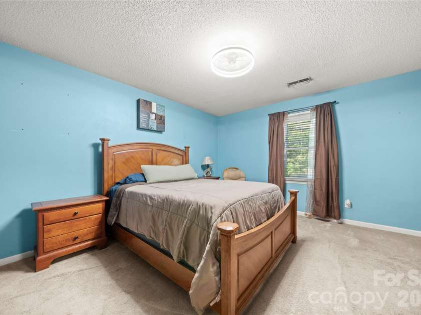 1875 Davis Circle, Clover, SC 29710.  MLS# CAR4430954, YatesRealty ID 58473. 