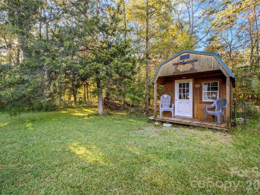 1875 Davis Circle, Clover, SC 29710.  MLS# CAR4430954, YatesRealty ID 58473. 