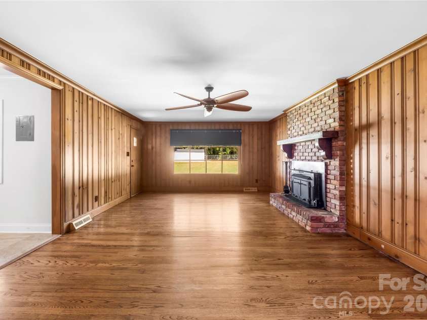 1920 Marlwood Circle, Charlotte, NC 28227.  MLS# CAR4436529, YatesRealty ID 58474. 