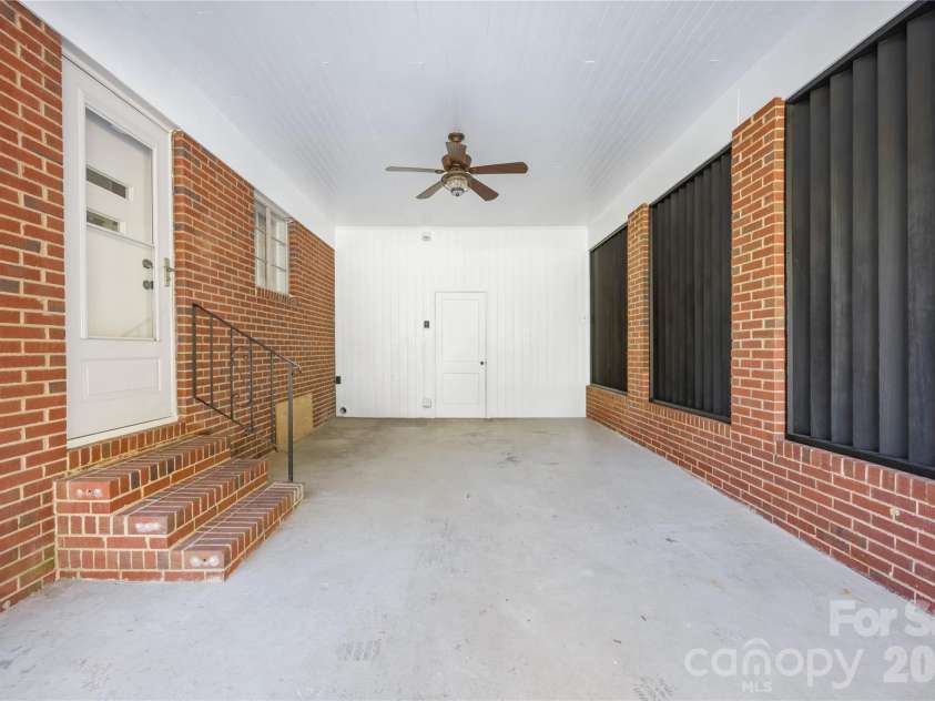 1920 Marlwood Circle, Charlotte, NC 28227.  MLS# CAR4436529, YatesRealty ID 58474. 