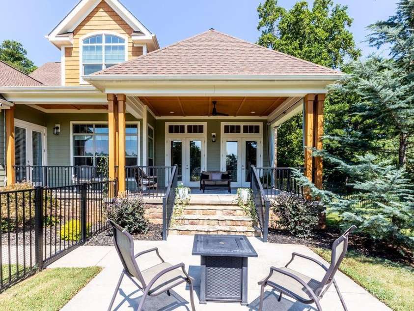 7996 Malibu Pointe Lane, Denver, NC 28037.  MLS# CAR4426331, YatesRealty ID 58475. Back patio