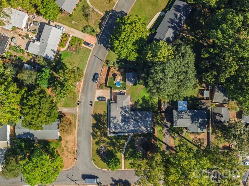 6101 Rose Valley Drive, Charlotte, NC 28210.  MLS# CAR4435631, YatesRealty ID 58476. 