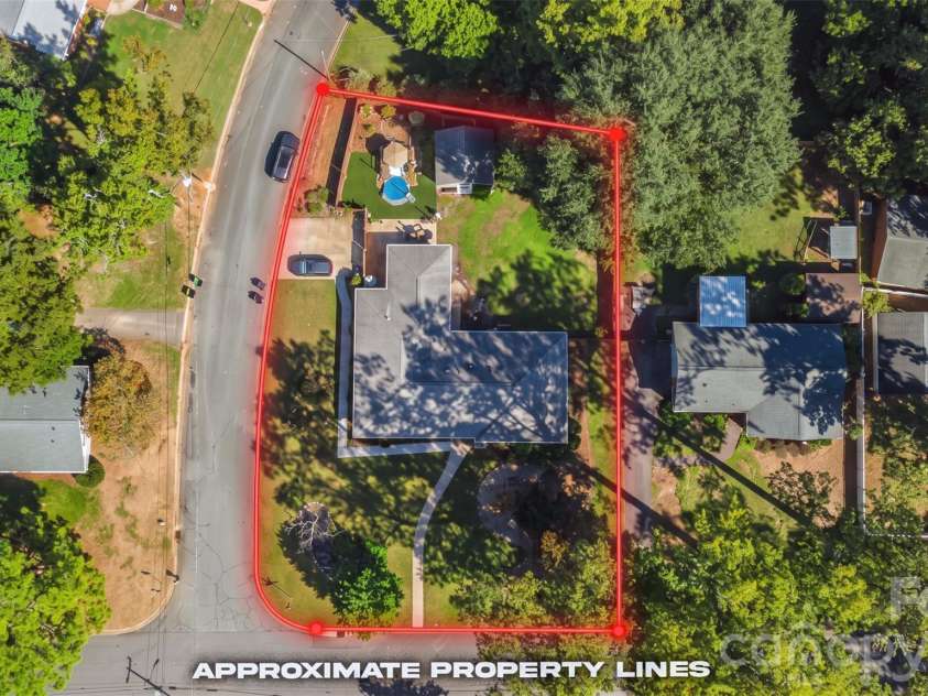 6101 Rose Valley Drive, Charlotte, NC 28210.  MLS# CAR4435631, YatesRealty ID 58476. 