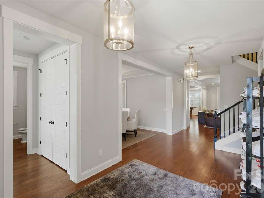 8916 Blakeney Drive, Charlotte, NC 28277.  MLS# CAR4435647, YatesRealty ID 58477. 