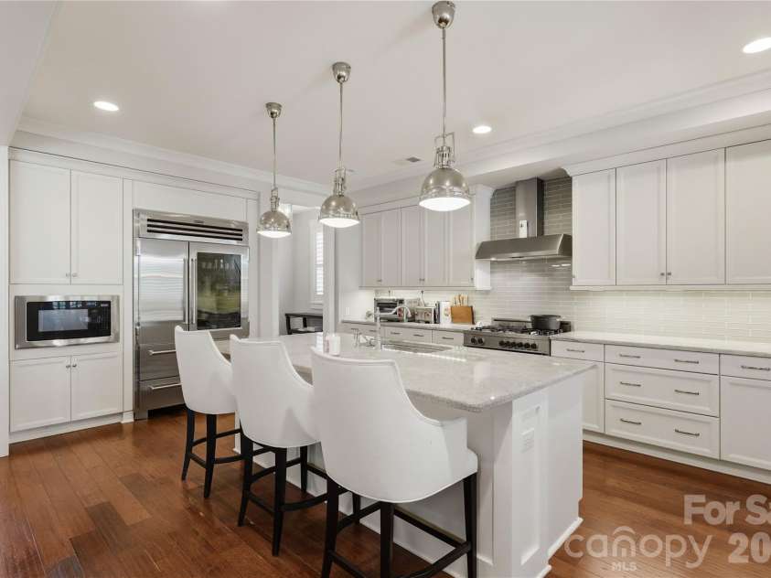 8916 Blakeney Drive, Charlotte, NC 28277.  MLS# CAR4435647, YatesRealty ID 58477. 