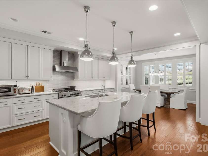 8916 Blakeney Drive, Charlotte, NC 28277.  MLS# CAR4435647, YatesRealty ID 58477. 