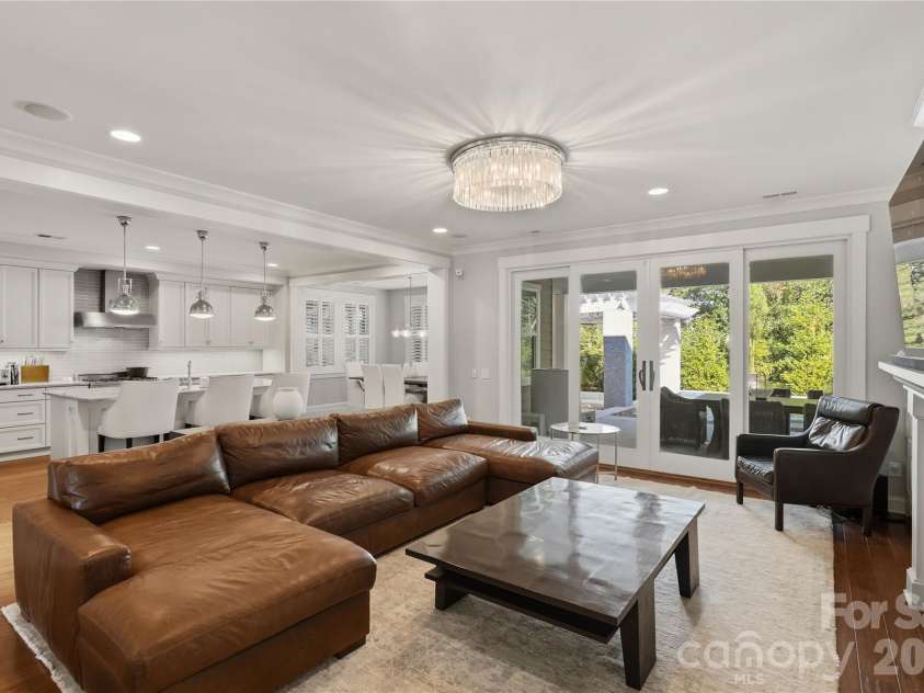 8916 Blakeney Drive, Charlotte, NC 28277.  MLS# CAR4435647, YatesRealty ID 58477. 