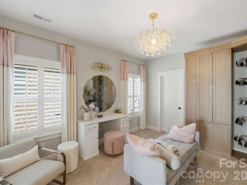 8916 Blakeney Drive, Charlotte, NC 28277.  MLS# CAR4435647, YatesRealty ID 58477. 