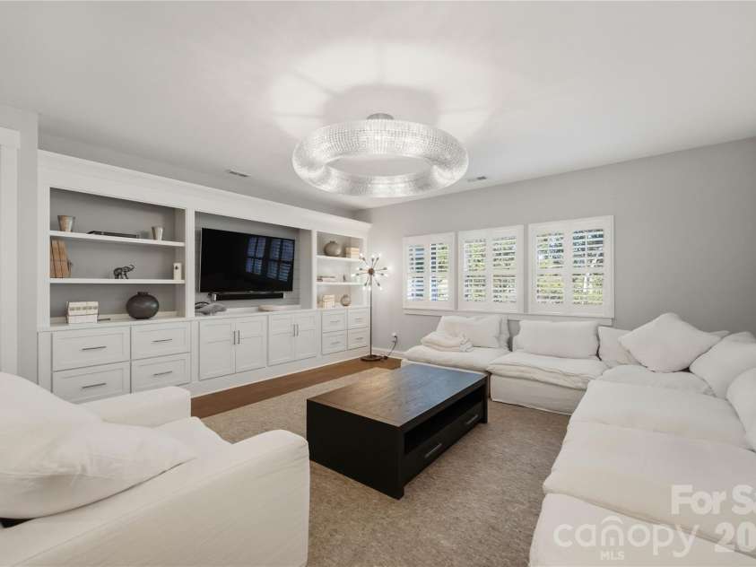8916 Blakeney Drive, Charlotte, NC 28277.  MLS# CAR4435647, YatesRealty ID 58477. 