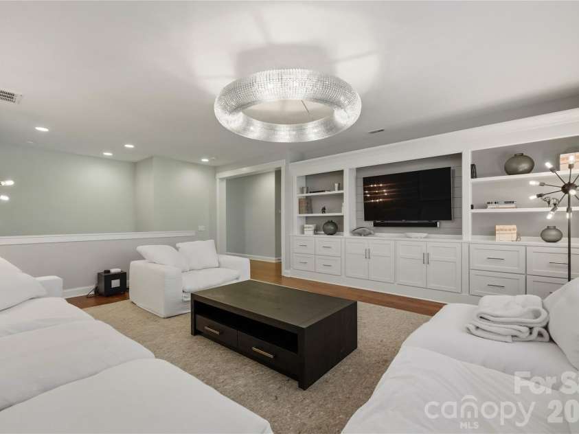 8916 Blakeney Drive, Charlotte, NC 28277.  MLS# CAR4435647, YatesRealty ID 58477. 