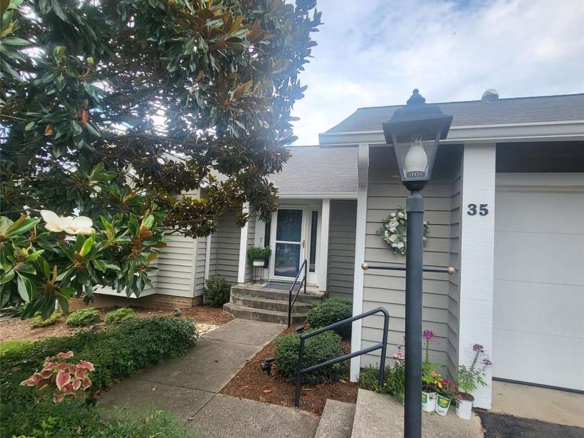 35 Cedarcliff Circle, Asheville, NC 28803.  MLS# CAR4350702, YatesRealty ID 5848. 