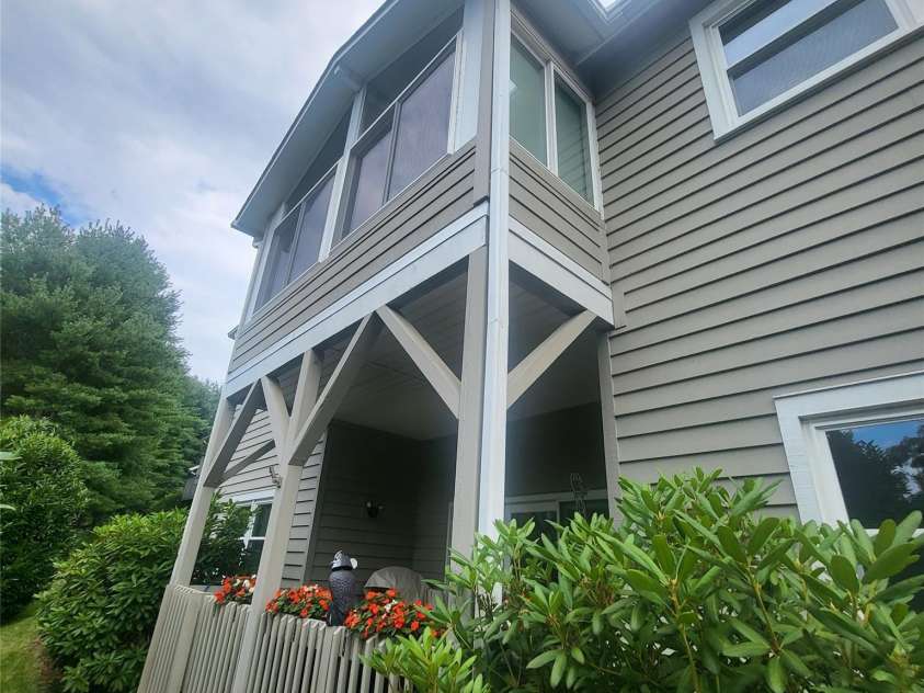 35 Cedarcliff Circle, Asheville, NC 28803.  MLS# CAR4350702, YatesRealty ID 5848. 