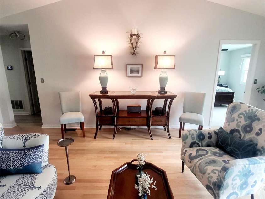 35 Cedarcliff Circle, Asheville, NC 28803.  MLS# CAR4350702, YatesRealty ID 5848. 