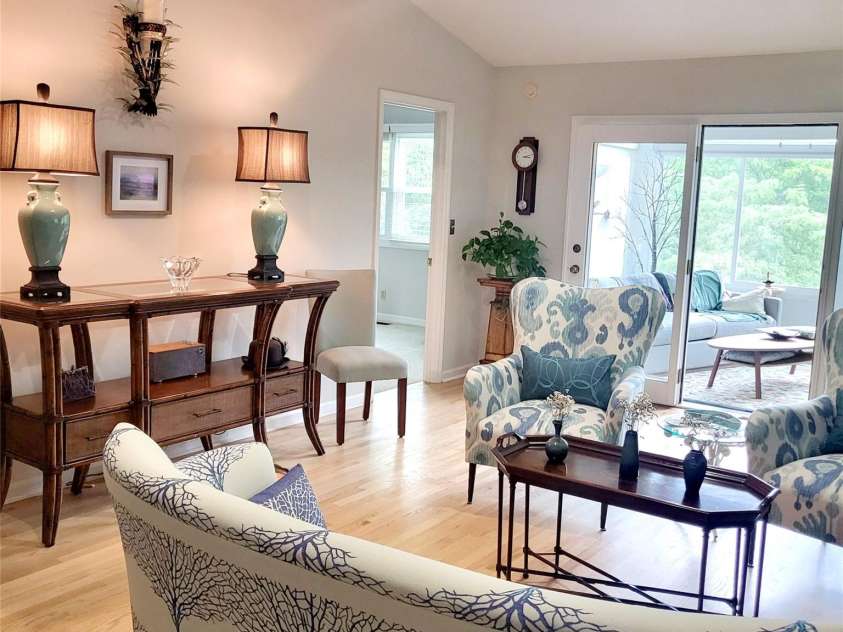35 Cedarcliff Circle, Asheville, NC 28803.  MLS# CAR4350702, YatesRealty ID 5848. 