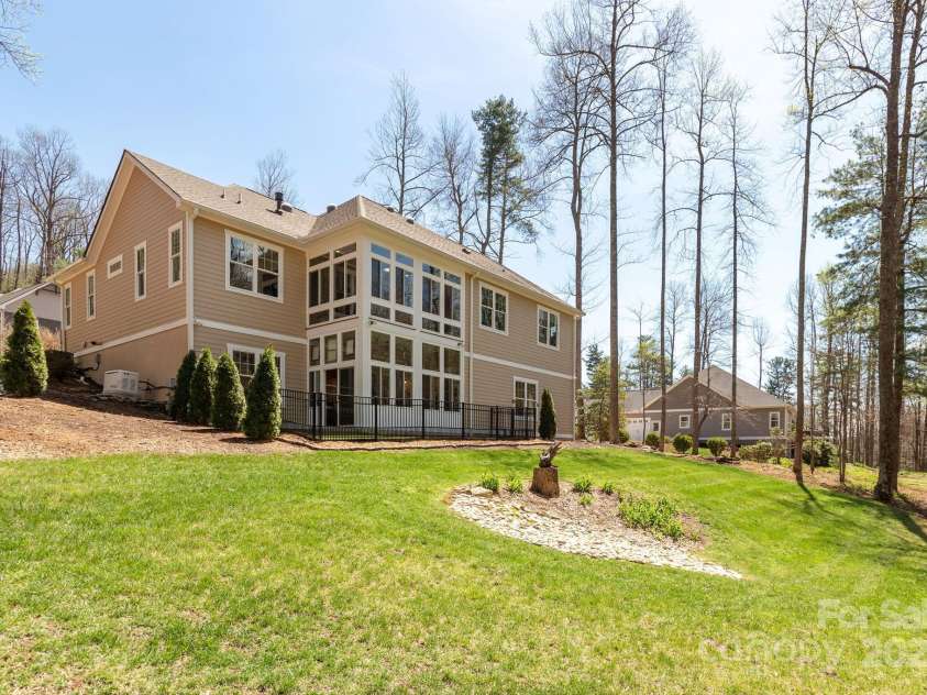 66 Manorwood Court, Flat Rock, NC 28731.  MLS# CAR4234657, YatesRealty ID 5848. 