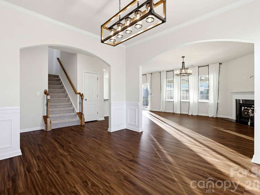 13529 Napoleon Drive, Charlotte, NC 28273.  MLS# CAR4435265, YatesRealty ID 58481. 