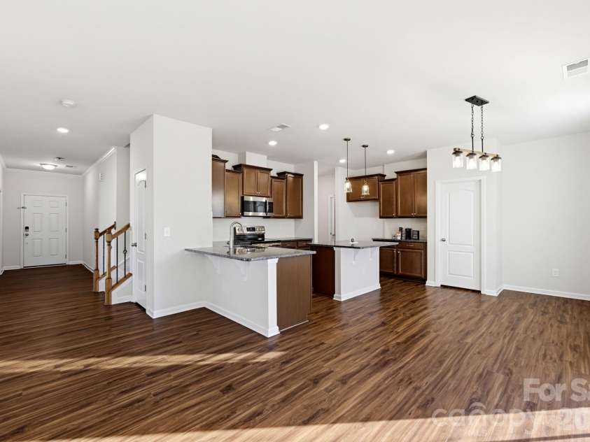 13529 Napoleon Drive, Charlotte, NC 28273.  MLS# CAR4435265, YatesRealty ID 58481. 