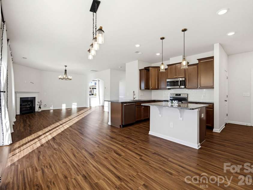 13529 Napoleon Drive, Charlotte, NC 28273.  MLS# CAR4435265, YatesRealty ID 58481. 