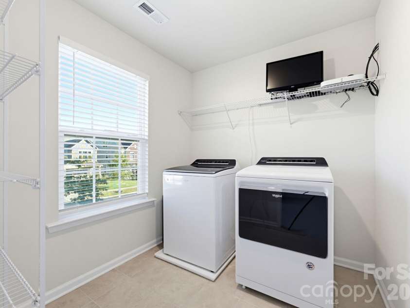 13529 Napoleon Drive, Charlotte, NC 28273.  MLS# CAR4435265, YatesRealty ID 58481. 