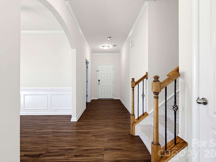 13529 Napoleon Drive, Charlotte, NC 28273.  MLS# CAR4435265, YatesRealty ID 58481. 