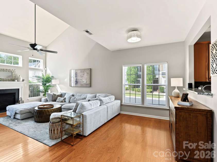 5904 Union Pacific Avenue, Charlotte, NC 28210.  MLS# CAR4435841, YatesRealty ID 58486. 