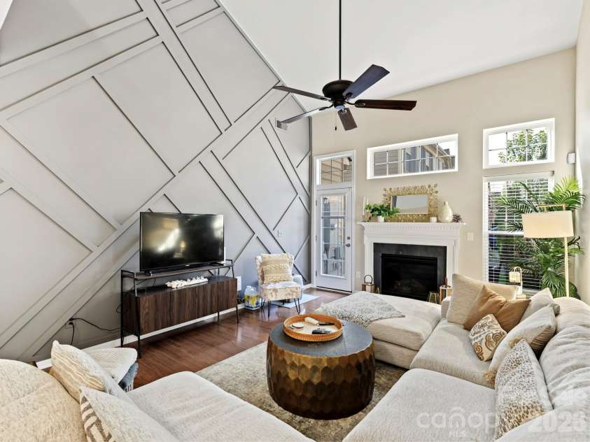 5904 Union Pacific Avenue, Charlotte, NC 28210.  MLS# CAR4435841, YatesRealty ID 58486. 