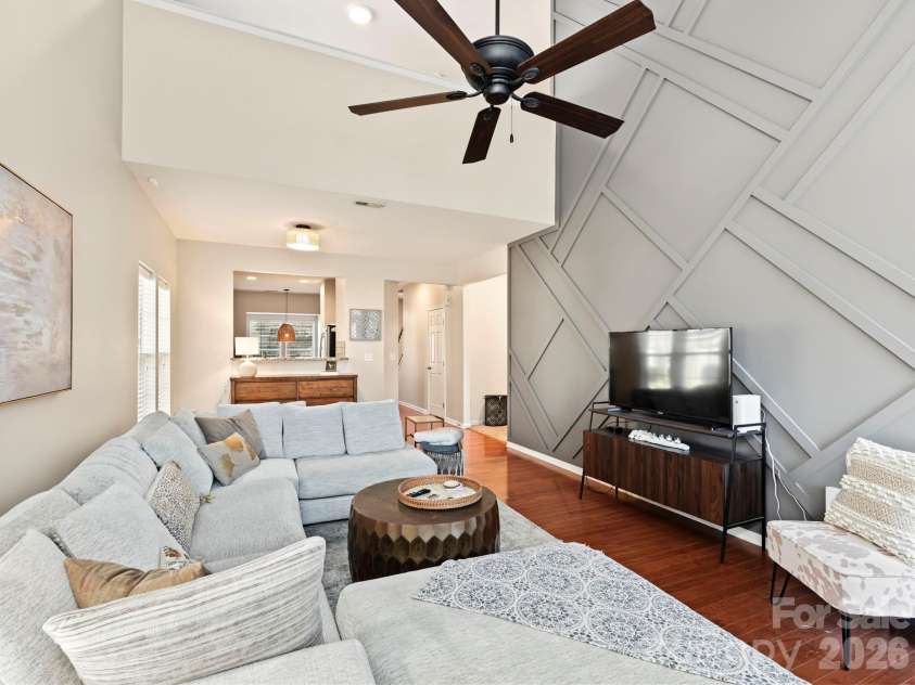 5904 Union Pacific Avenue, Charlotte, NC 28210.  MLS# CAR4435841, YatesRealty ID 58486. 
