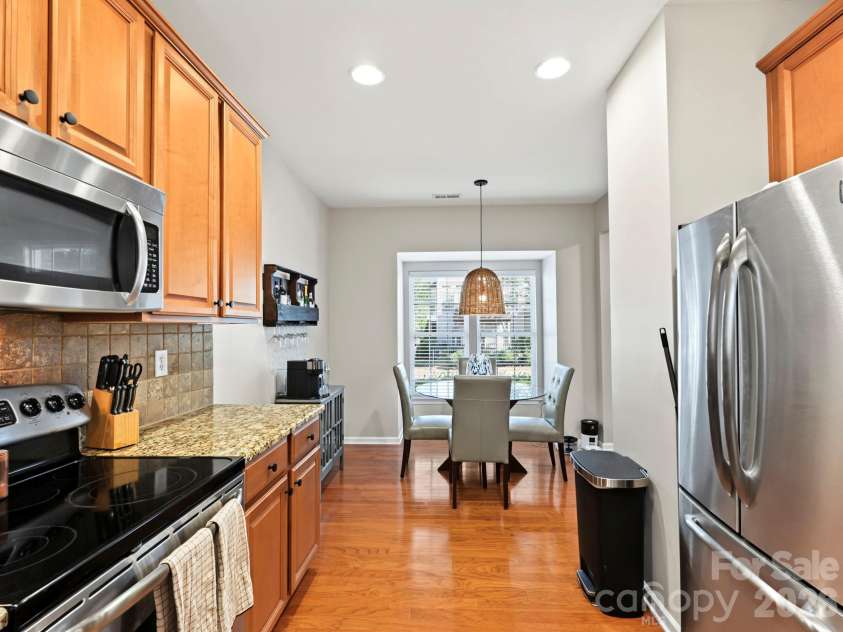 5904 Union Pacific Avenue, Charlotte, NC 28210.  MLS# CAR4435841, YatesRealty ID 58486. 