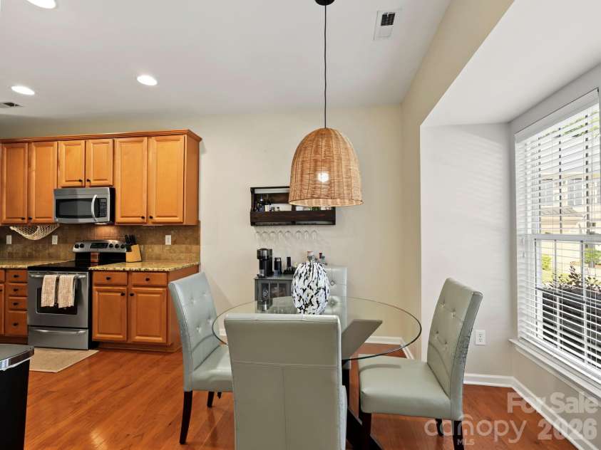 5904 Union Pacific Avenue, Charlotte, NC 28210.  MLS# CAR4435841, YatesRealty ID 58486. 