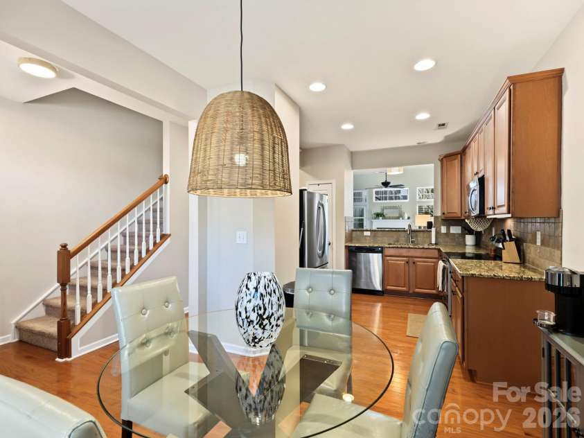 5904 Union Pacific Avenue, Charlotte, NC 28210.  MLS# CAR4435841, YatesRealty ID 58486. 